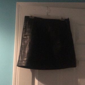Black faux leather h&m mini skirt